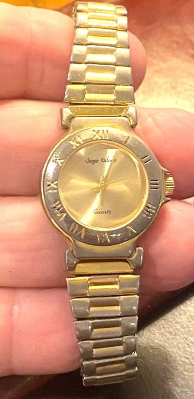 VTG Women's 25mm Gold Tone Sergio Valente Watch, Roamn Numeral Dial